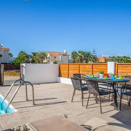 Coral Bay 4 Villa